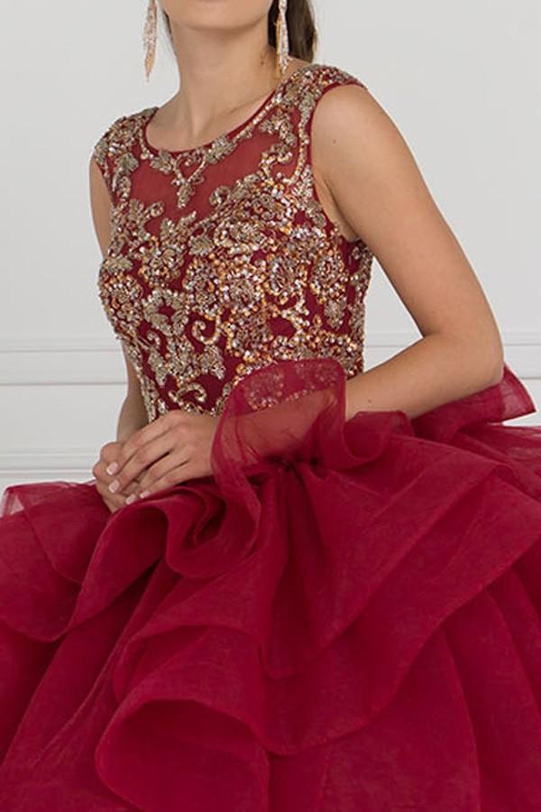 atractivo vestido de quinceaneras